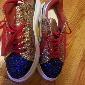 Women sizes 8 gold red blue glitter casual sneaker